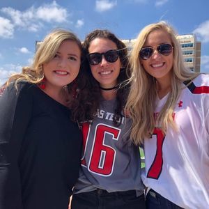 Meet your Posher, Olivia